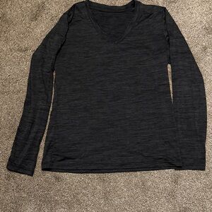 Black Long Sleeve V-Neck Top